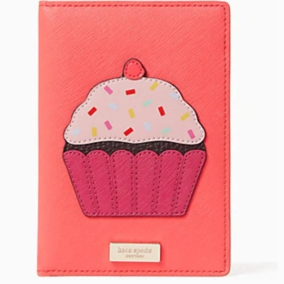 Kate Spade Take The Cake Imogene Passport case wallet like new no tags - Picture 12 of 14